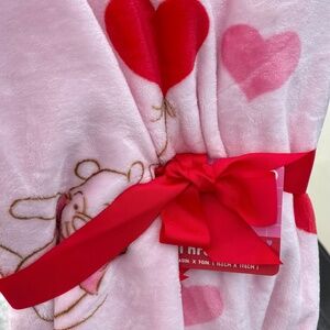 HTF DISNEY WINNIE THE POOH VALENTINES BLANKET THROW